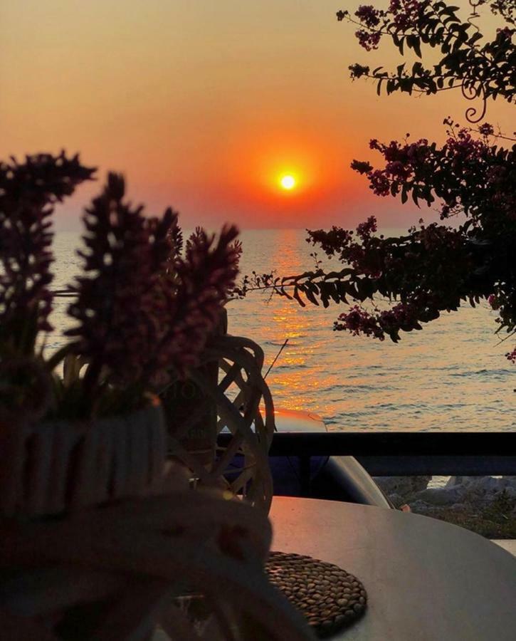 Superior, Comfortable Seaside With Amazing View Holiday home *